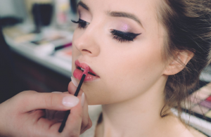 makeup artist 